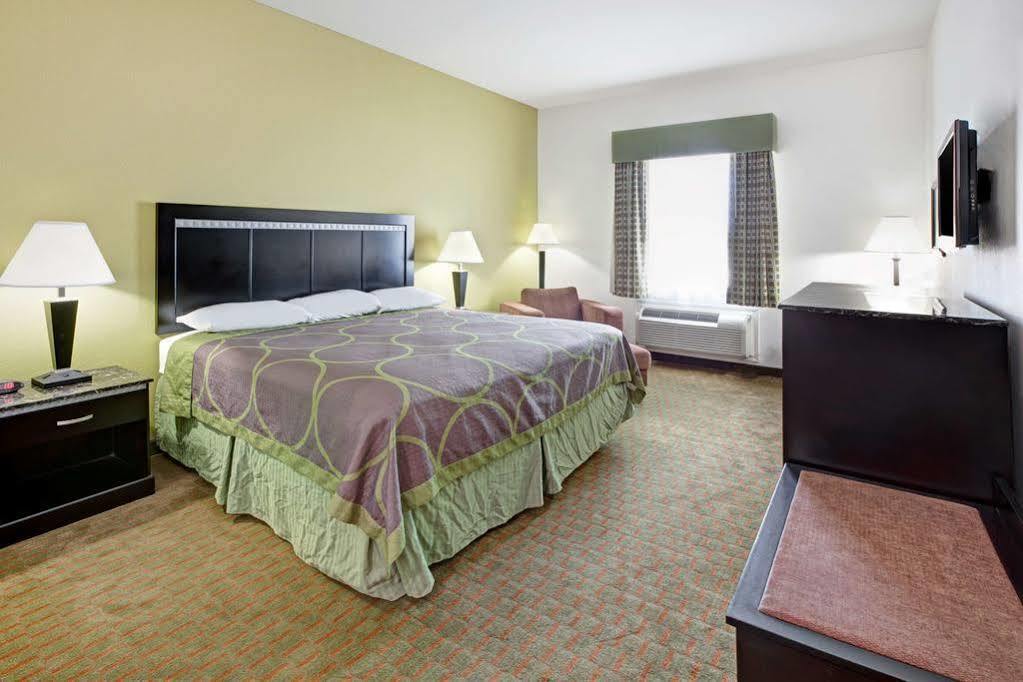 Super 8 By Wyndham Laporte La Porte Eksteriør billede